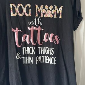 Women’s XL dog mom Tshirt